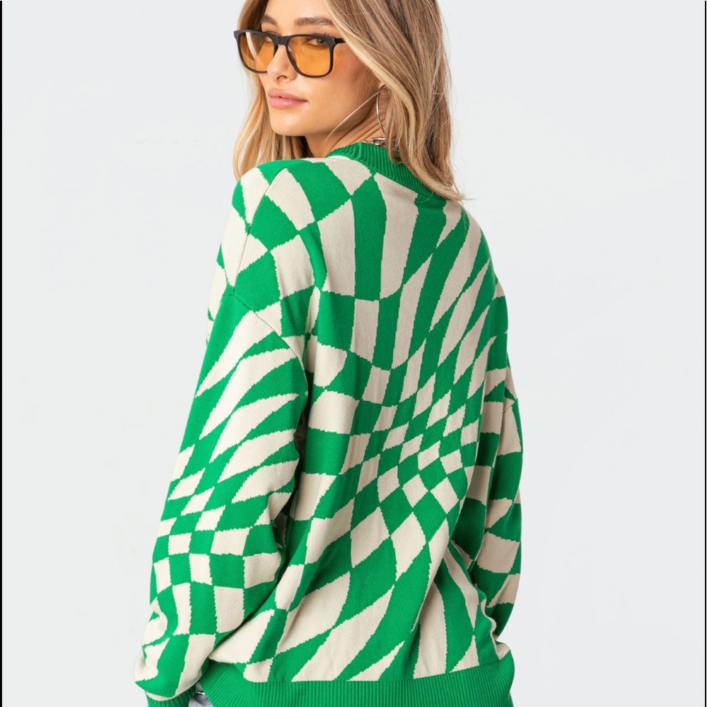 Edikted Sweater - Picture 2 of 2